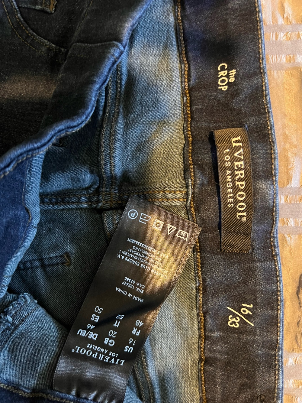 Liverpool Jeans Company Women's Cropped Jeans in Dark Blue Wash